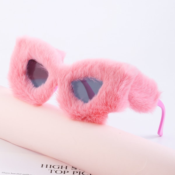 Plush Fuzzy Cat Eye Solglasögon för Kvinnor Punk Mjuka Sammet Shades Dam Handgjorda Fest Maskerad Ögon