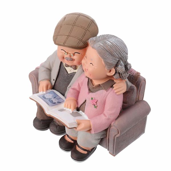 Älskande äldre par miniatyrfigurer morföräldrar föräldrar staty harts par prydnader för alla hjärtans dag bröllop
