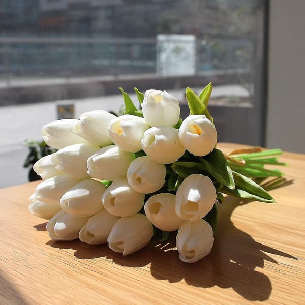 20 kpl valkoisia 35 cm:n tekotulppaaneja