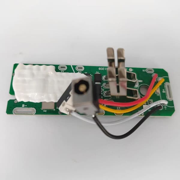 V6 V7 pölynimurin PCB-suojapiirilevyn vaihtaminen Korjaus Ei DIY:tä