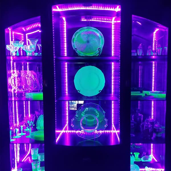 5m USB Sort Lysstrimmel med Batteriboks, 5V LED Sort Lysstrimmel 300LED til Selvlysende, 385-400nm til Halloween Fødselsdagsfest