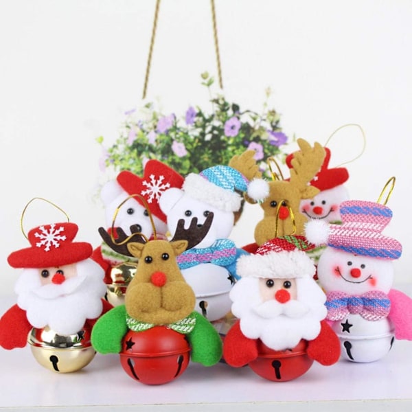 8 julgransprydnader med klockor, juldekorationer, tomte- och snögubbefigurer