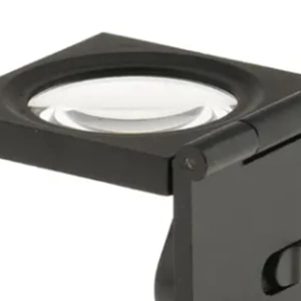 High-Performance 10X Folding Magnifier with Scale, LED Light, and Battery for Enhanced Viewing Experience