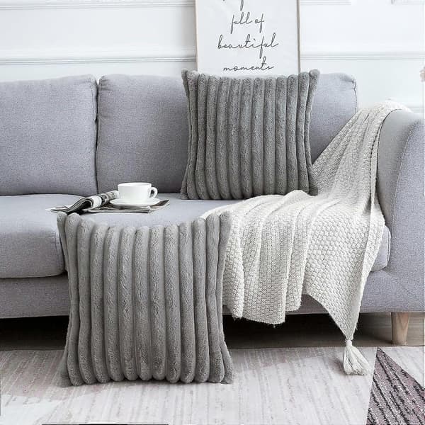 Grå kuddfodral Dekorativa randiga prydnadskuddar Mjuk fluffig fuskpäls kudde för vardagsrum soffa sovrum, 2-pack
