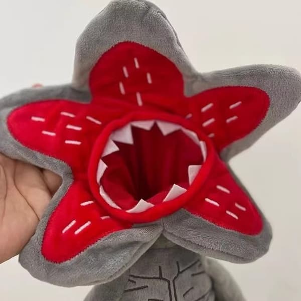 Uudet Stranger Things Demogorgon pehmolelut