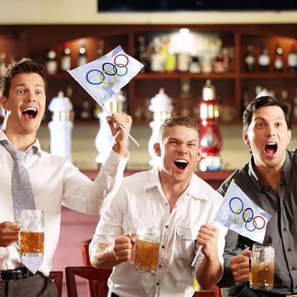 20 små olympiske flagg, dekorasjon til OL, Paris 2024 OL