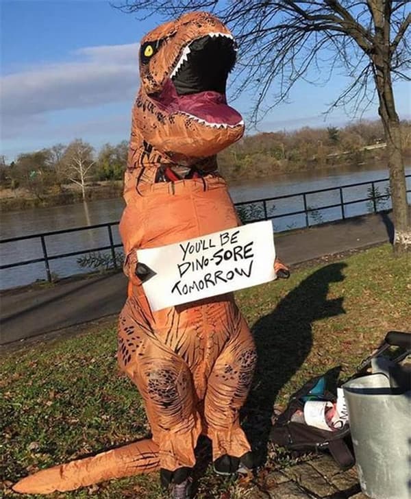 Oppustelig kostume dinosaurkostumer Halloweenkostume udklædning til voksne (brun)
