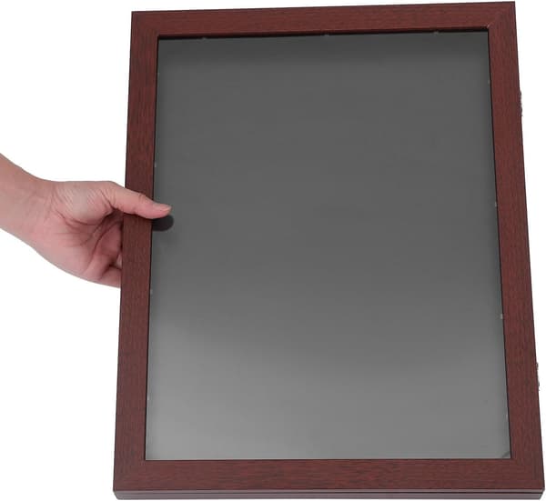 Sportsgenser Vitrineskap med Frontåpning Tre Shadow Box, Rektangulær Brun Ramme