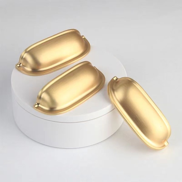 Kopphåndtak trekk 3,4 tommer (64 mm) skuff trekker kjøkkenskap maskinvare eldgammel europeisk stil børstet gull