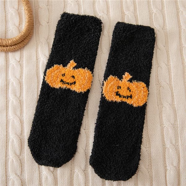 Halloween-serie trendiga damkorallfleece-strumpor höst- och vinterstil varma tjocka golvstrumpor sovstrumpor (5 st)