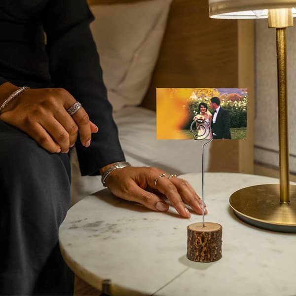 20 stk rustikke bordkortholdere i tre