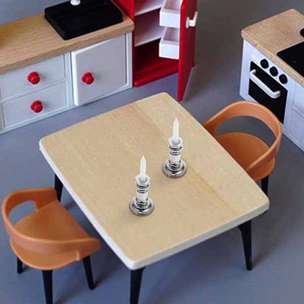 2 stk Hjemmedekor Mikrolandskap Ornament Simulert Lysestake Leke Miniatyr Lysestaker Miniatyr Silver 1.2X1.2X4CM