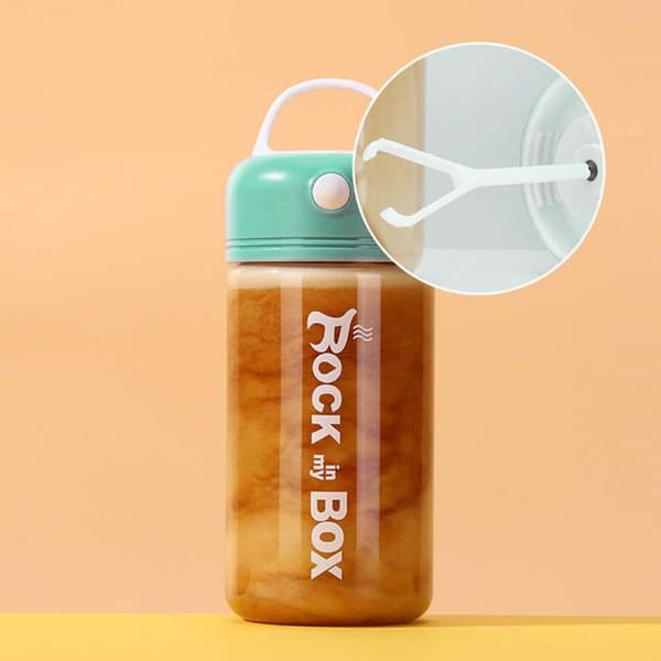 Battery-powered automatic protein powder mixing cup with water cup