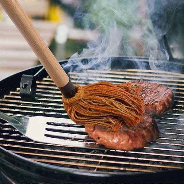 1-pack Barbecue Brush Set BBQ Brush Mop Cast Iron Sauce Pot and BBQ Mop Brush Set with 1 Extra Replacement Head