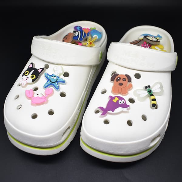 Crocs Mix Lot 22 Tilpass skodekorasjon Charms, One Size EU Soft Night Light skoblomster Hull skoblomster skoblomster