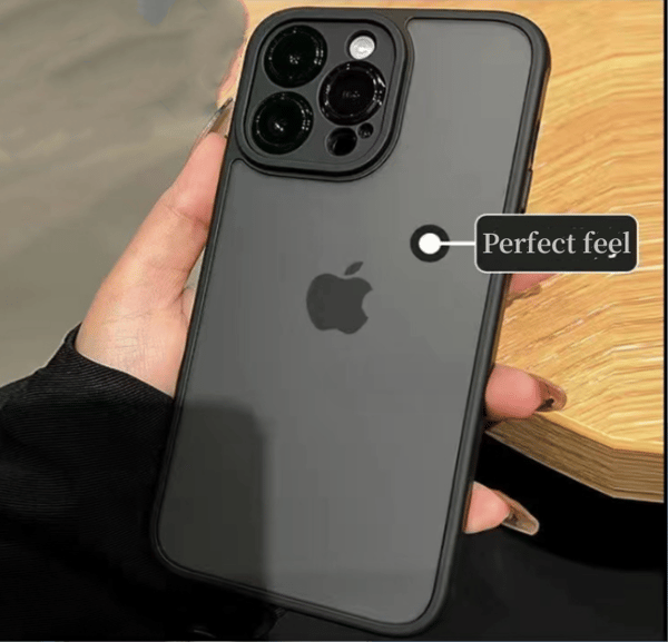 Fodral kompatibelt med iPhone 15, med en matt hudkänsla