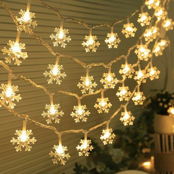 Battery-powered Snowflake Christmas Tree Lights, 5M 50LED with