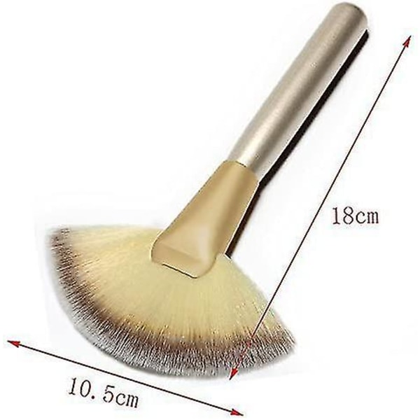 1 st Baby's Breath Slim Fan Makeup Brush för Blanding, Highlighter, Skimmer och Konturering av Puder