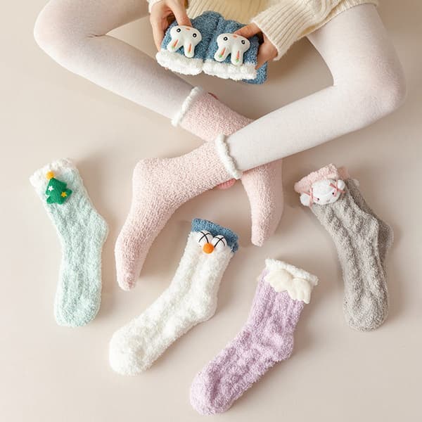 Bløde plys sovesokker til kvinder, 6 par, søde dyredukke fluffy hjemmesko, julegave