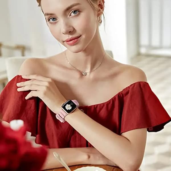 4 stk. kompatible med Apple Watch-rem Scrunchie 38mm 40mm 41mm 42mm 44mm 45mm Søde trykte elastiske Solo Loop-remme Damearmbånd