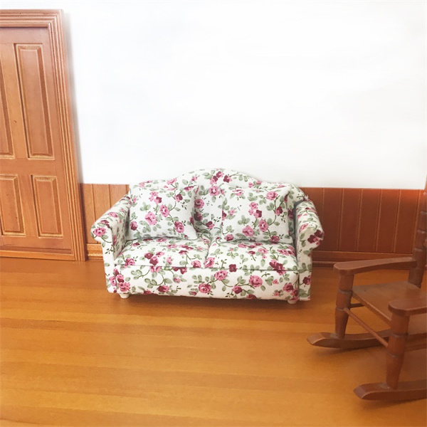 Moderne Dukkehussmøbler i 1/12 Skala af Miniature Sofa til Dukkehussalonen (floret)