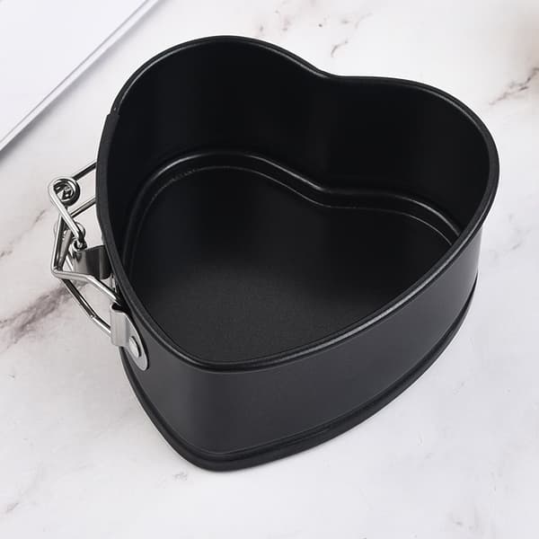 Non-stick heart-shaped mold 11 cm