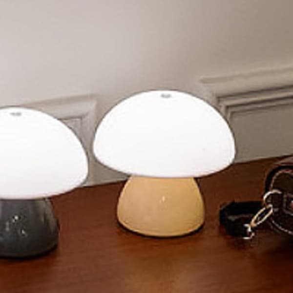 Mushroom Night Light Bedroom Bedside Lamp Table Lamp Warm White