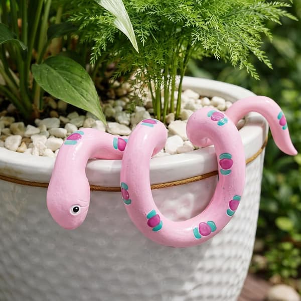 Pink slangefigur urtepotte til pynt