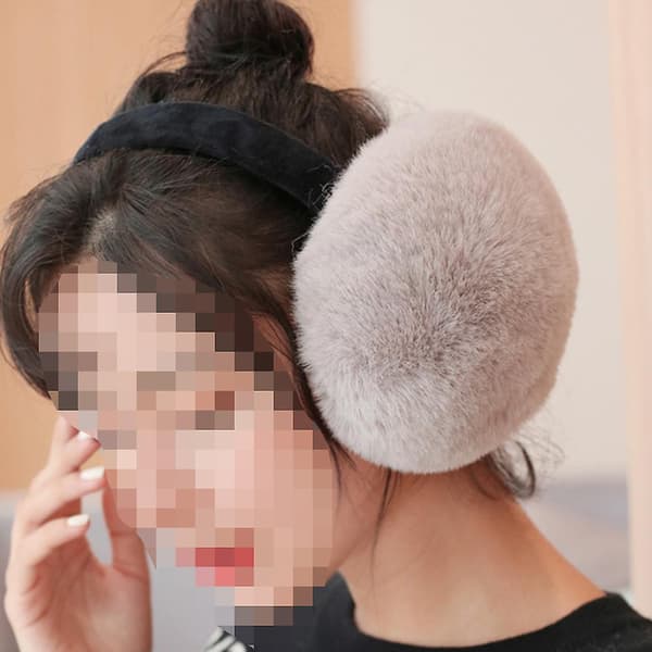 Kvinders fluffy ørevarmere til koldt vejr, varme vinterpandebånd, søde slouchy ørevarmere, sort hvid Hvid White