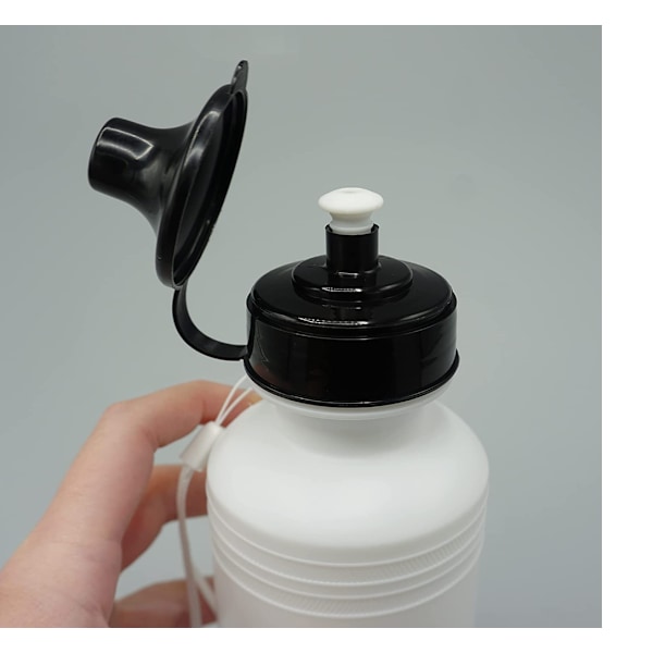 Presentreklam praktisk vattenflaska utomhussport bärbar kopp kreativ plastvattenflaska 600ml (vit)