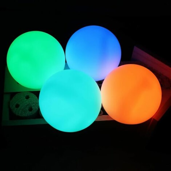stk Flydende poollys, IP68 vandtæt LED-lyskugle, LED-poollys 16 RGB-farver skiftende med fjernbetjening Anvend