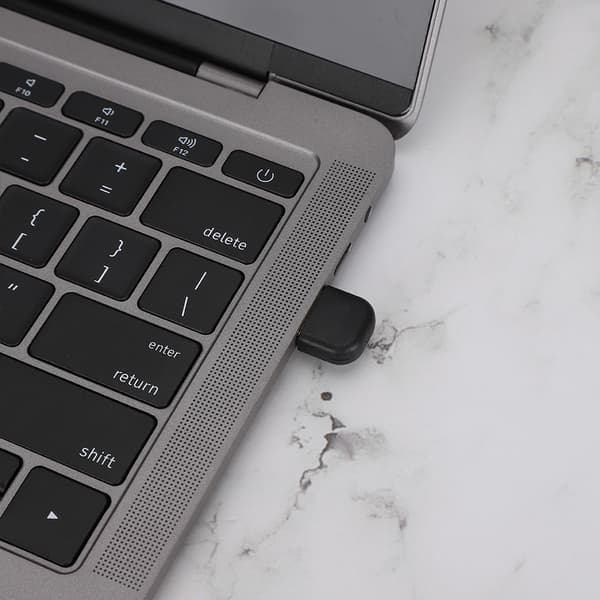 BTA-403 CSR8510 -sirulla varustettu kaksoiskullattu USB 3Mbps Bluetooth-sovitin matkapuhelimille ja tableteille (musta)