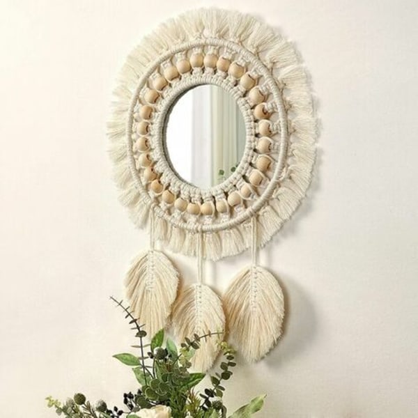 Vægspejl, Boho Macrame frynser spejl med træperle fjer vedhæng (beige)