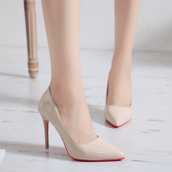 Røde sål høje hæle stilettos kvinders high-end temperament enkle sko stor størrelse spids tå Apricot 41
