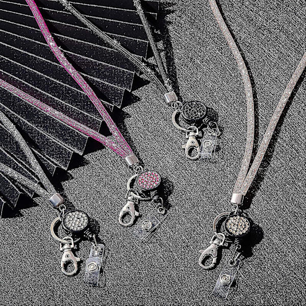 4 kpl Crystal Lanyard kaulakoru sisäänvedettävä henkilökortti tekojalokivipidike ja avaimenperä