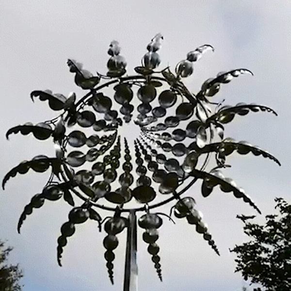 Puutarhansisustus 3D-metallinen pyörivä tuulimylly ulkona puutarhan nurmikon tuuliviiri (hopea)