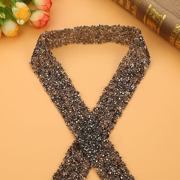 Grå Glitrende Krystall Rhinestone Bånd Dekorasjon 1 Yard 30mm