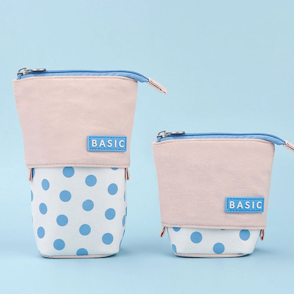 Multifunksjonell uttrekkbar tepose med polka dot melk (blå prikker)