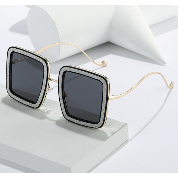 Fyrkantiga solglasögon Street Fashion Glasögon Personlighet Blinkande diamant Roliga solglasögon kvinnor (helt grå svart och vit ram),