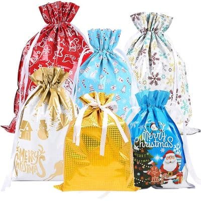 18 julklappspåsar med dragsko, julklappspåsar, 4 storlekar: extra stor, medium och liten, 6 olika mönster