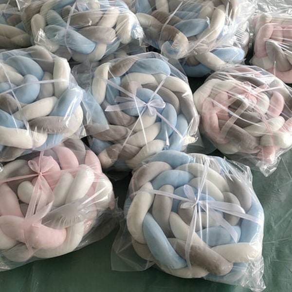 2M sprinkelseng støtfanger slangepute flette støtfanger fløyel babybeskyttelse Antikollisjonsdukskap (hvit+grå+rosa)
