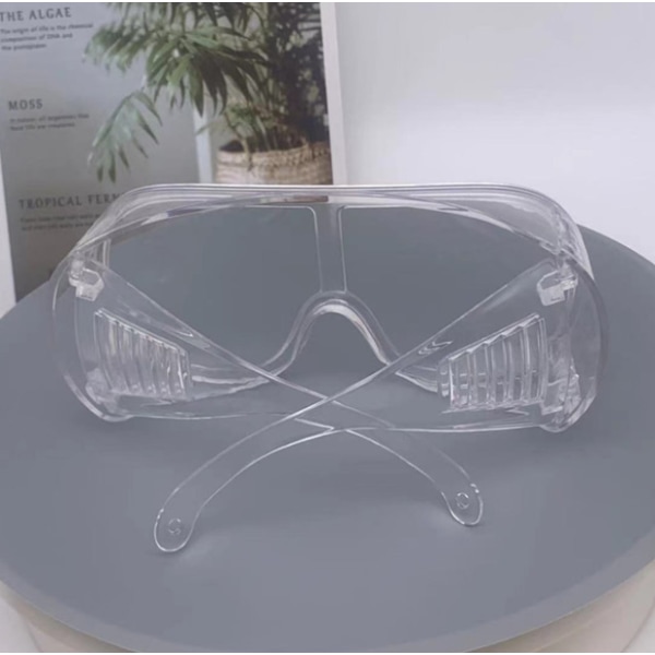 Sprøjtsikre beskyttelsesbriller i flere retninger stødsikre laboratoriebriller skodder lukkede briller