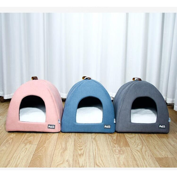 Kattlådan är universal under alla årstider, och inomhusjurtan är lätt att rengöra och tvätta (rosa M-medium),