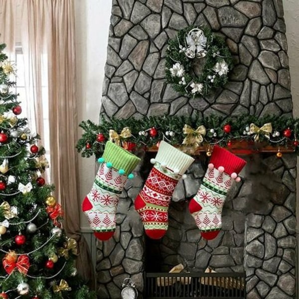 Pak strikke julestrømper med pomponer, 19" bred, strikket klassisk juletrøje, rustikke strømper til familie Hol