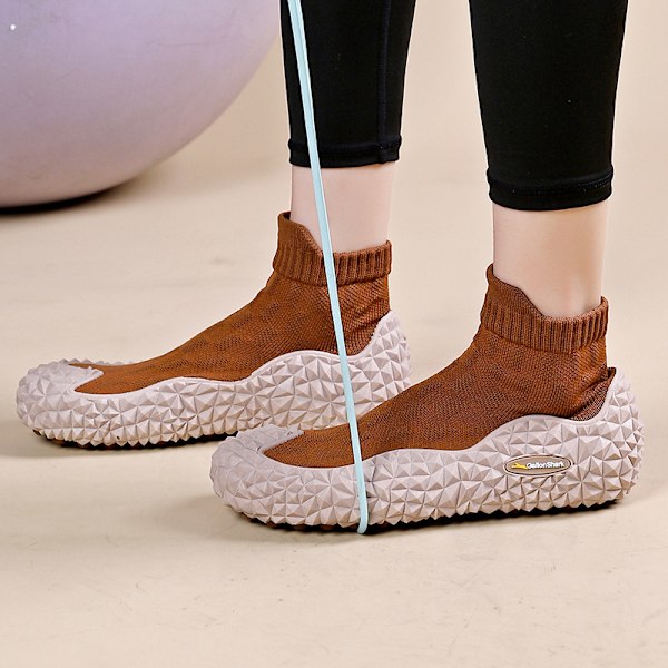 Bløde sålede anti-slip hurtige vandstøvler, mænds og kvinders snorkelstrandstøvler med sokker Dark Brown 34-35