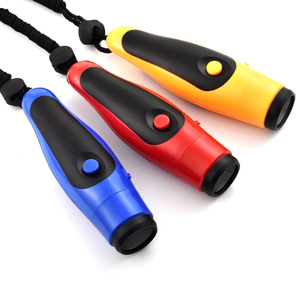 Multifunktionel elektronisk sportspibe med snor