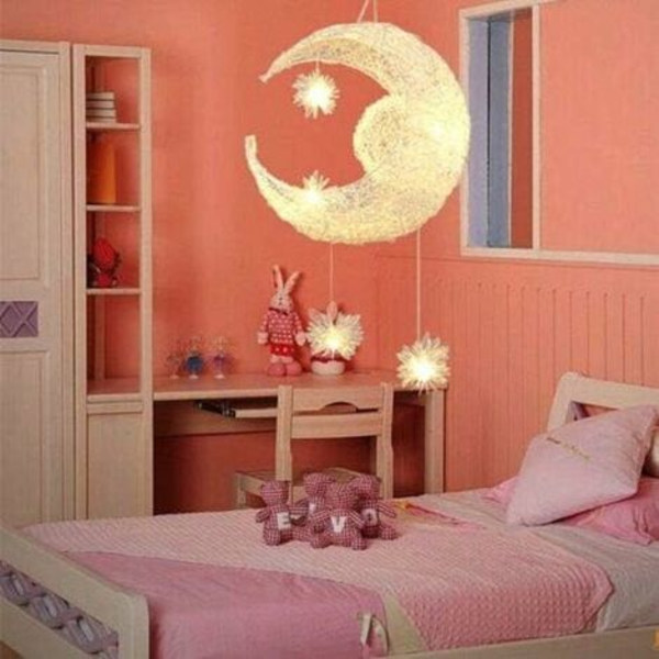 LED-pendellys, taklys Fairy Lamp Moon and Stars soveromslysekrone Flott gave til en barnevenn (varm hvit)