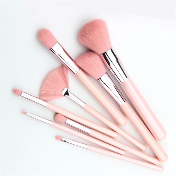 TECHNIQUE PRO ESSENTIAL FACE COLLECTION - 8 MEIKKIPENSELIÄ