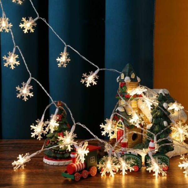 Indendørs julelys, BrizLabs 6M 40 LED-snefnug-slyngelys Batteridrevet eventyrlys dekoration til soveværelse