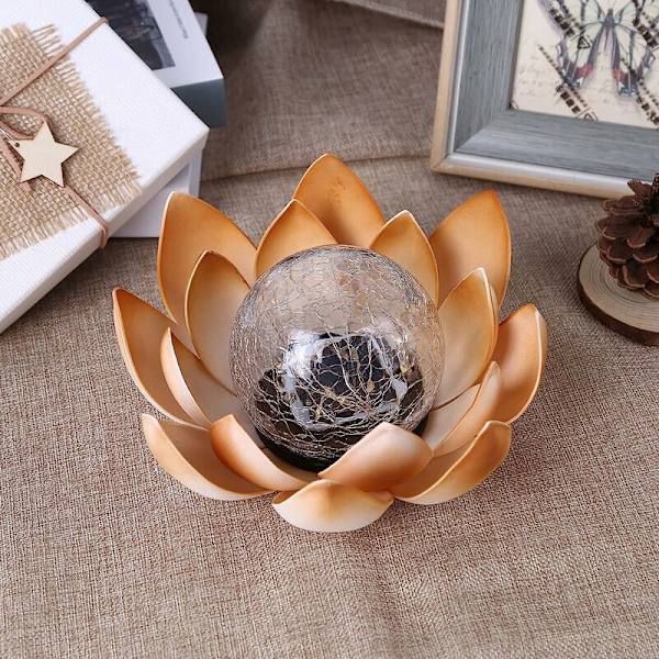Gylne gule kronblader varme gule lys lampe perler solcellelampe kreativ crack ball gylden lotus begravet lampe lotus form, f